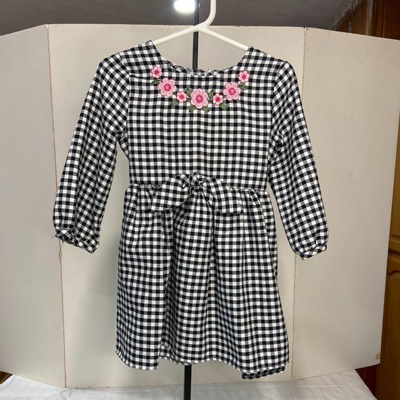 Youngland Other - Youngland girls buffalo check dress size 5